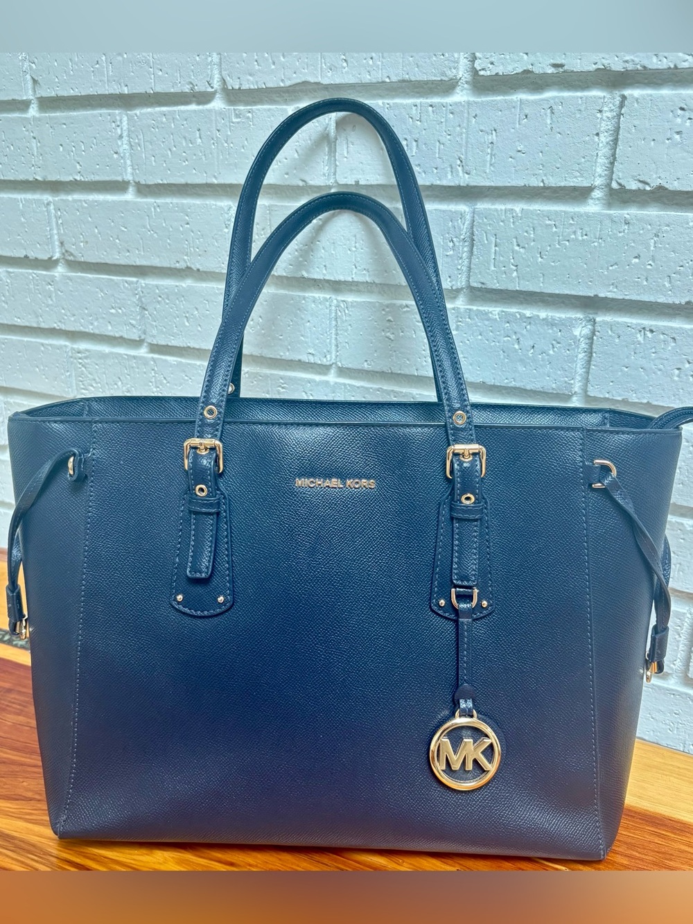 Michael Kors Navy Blue Voyager Medium Tote Bag - Excellent Hardware